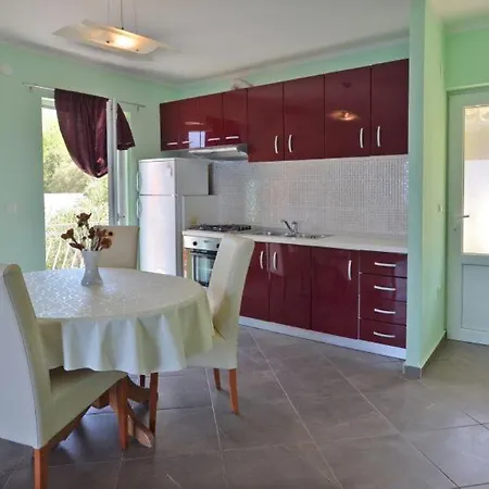 White Stone Place Апартаменты